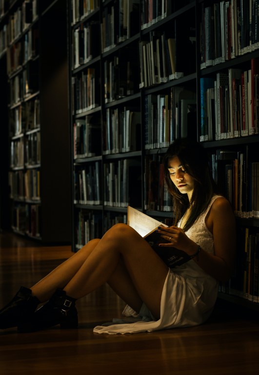 Lesen lernen sollte Spaß machen und Lust auf die unendliche Welt der spannenden Geschichten machen, die darauf warten, gelesen zu werden.